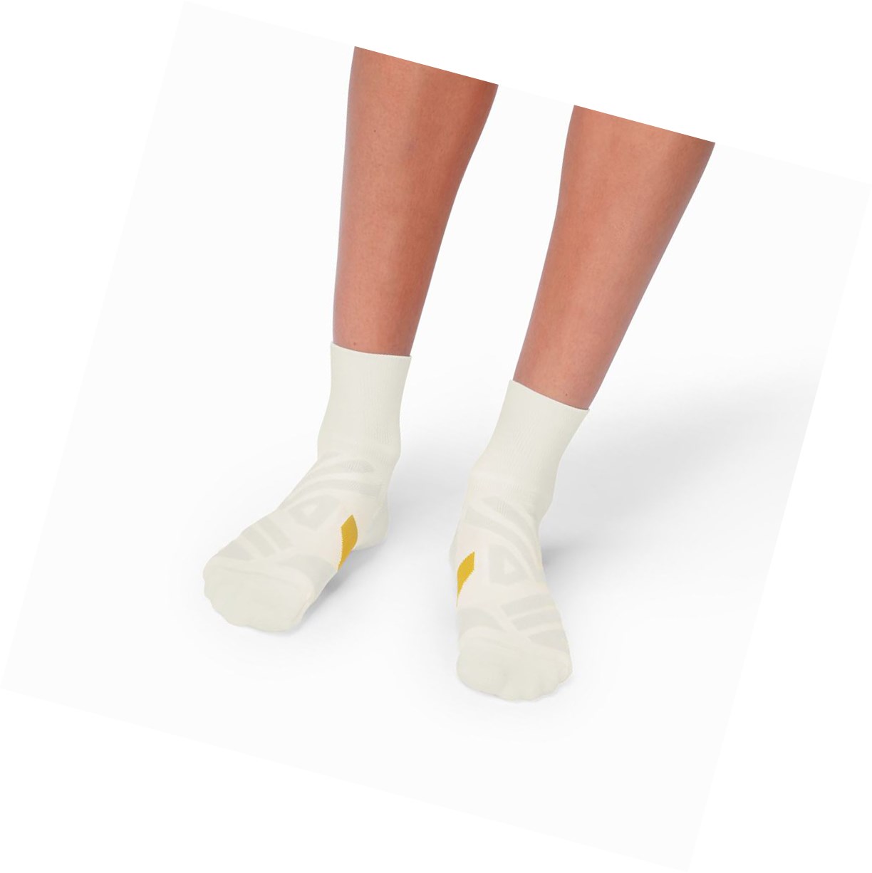 White On Mid Men's Running Socks | 8709PYZUX